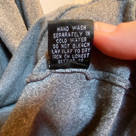 Women’s 1X Gray Hooded Open Front Cardigan Sweater with Pockets - Picture 5 of 5